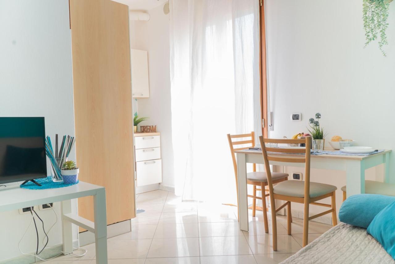 Residence Yellow Rimini Exterior foto